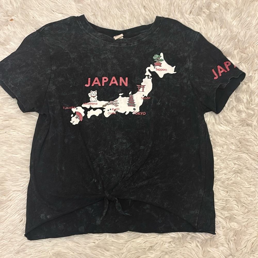 Vibe n Japan tee size L